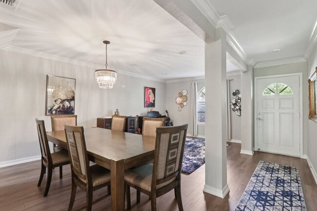 Building Photo - Beautifully Renovated Home with a Large Yard