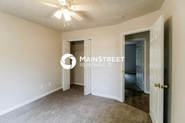 Building Photo - 3 Bedroom Pet-Friendly Home in Covington, GA with Main Street Renewal