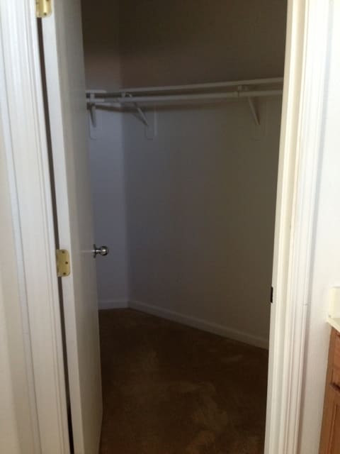 Building Photo - 2328 S Fallbrook Dr