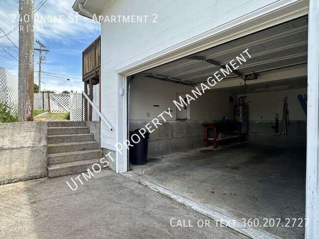 Building Photo - 240 Angle St