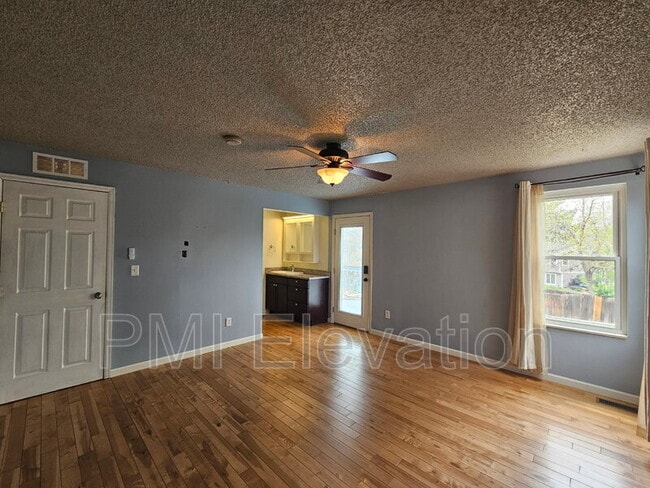 Building Photo - 7411 S Carr Ct