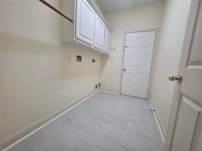 Building Photo - 5319 Ashley Way Ct