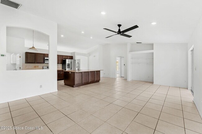 Building Photo - 268 Fitchburg St SW