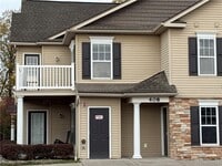 Building Photo - 1260 Lehigh Station Rd