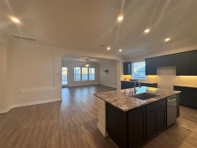 Building Photo - 3804 Sandhill Crane Dr