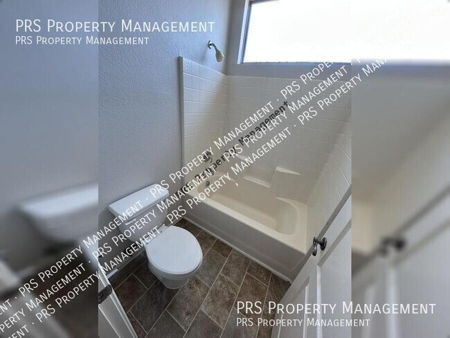 Building Photo - 3651 E Sundance Ave