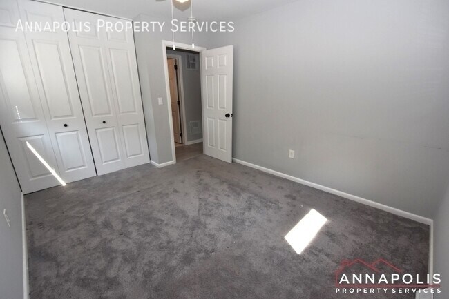 Building Photo - 115 Conley Dr