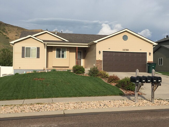 Primary Photo - 5 BED | 3 BATH | DOUBLE GARAGE | SUMMERSET