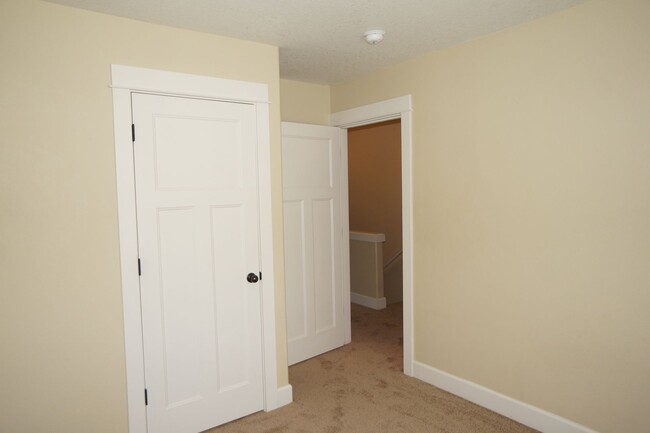 Building Photo - NE Piedmont 3-bedroom Beauty! - APPLICATIO...
