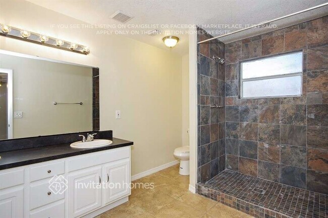 Building Photo - 97 Lancer Oak Dr