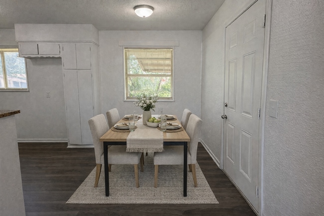 Building Photo - 2333 Becker Pl