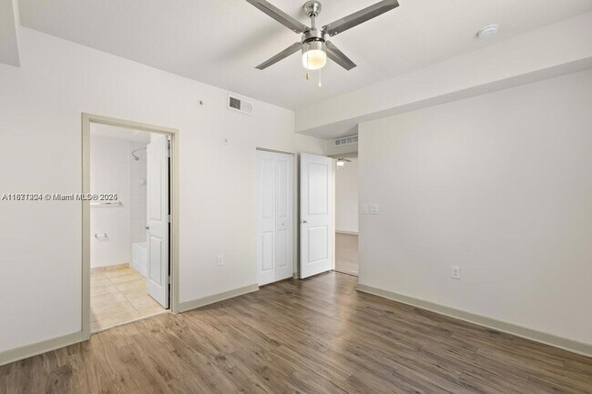 Building Photo - 320 Franklin Club Dr