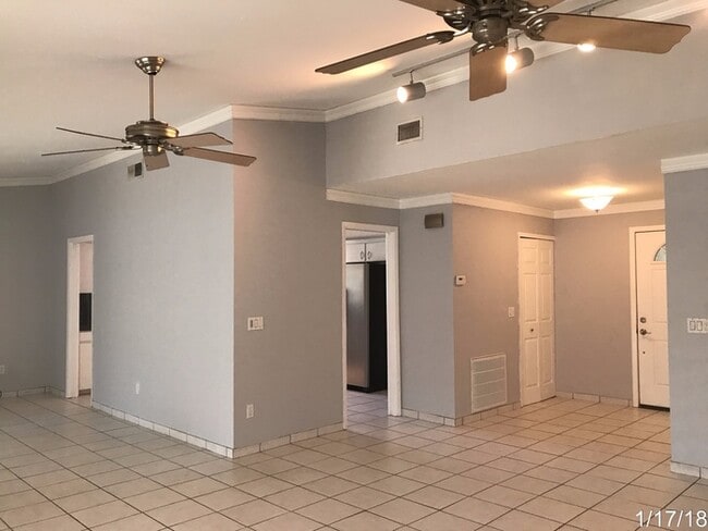 Building Photo - Contemporary 3/2 2-Car Garage Pool Home at Clubhouse Estates in Dr. Phillips Area