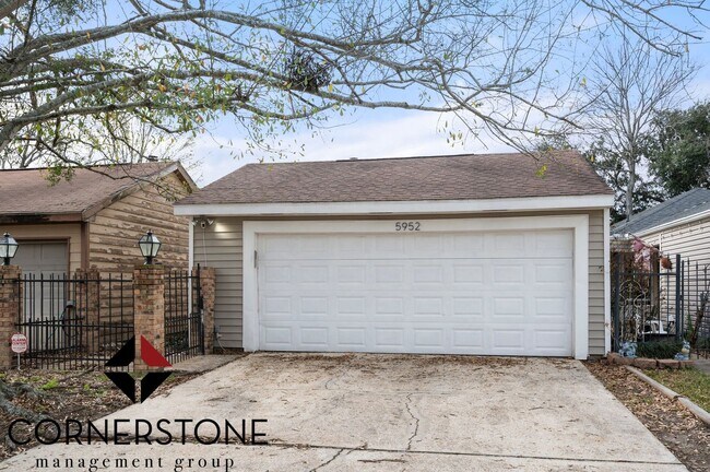 Building Photo - 3 bedroom home LOCATED OFF OF JONES CREEK ROAD!