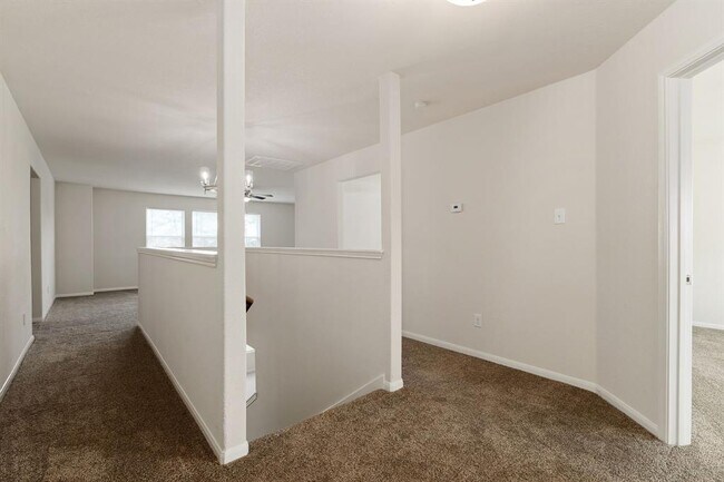 Building Photo - 18818 N Wren Arbor Cir