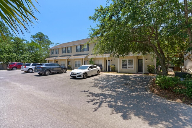 Building Photo - 15284-15331 US-331 BUS