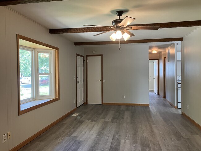 Building Photo - 601 Ridgewood Ct