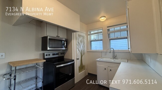 Building Photo - 7134 N Albina Ave