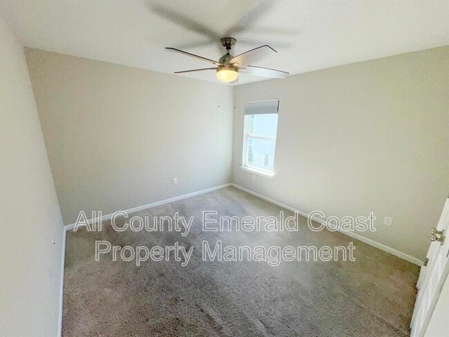 Building Photo - 94 American Ct