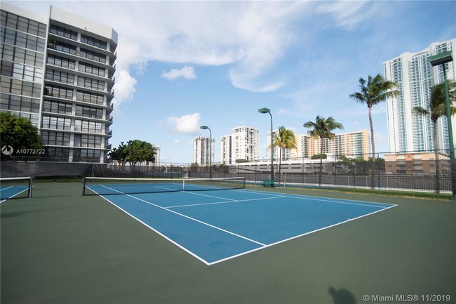 Building Photo - OCEANVIEW PARK CONDO