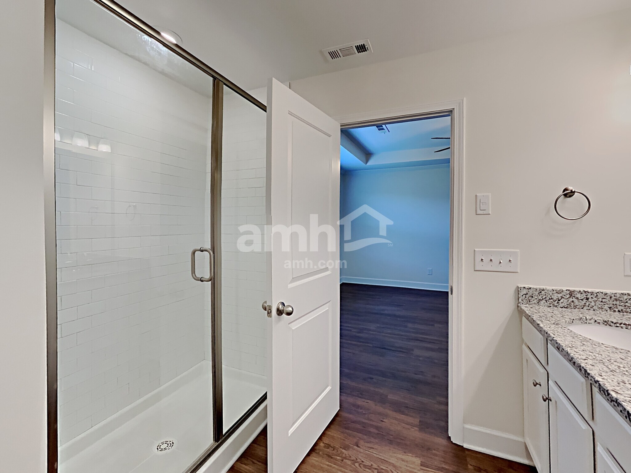 Building Photo - 701 Drema Ct