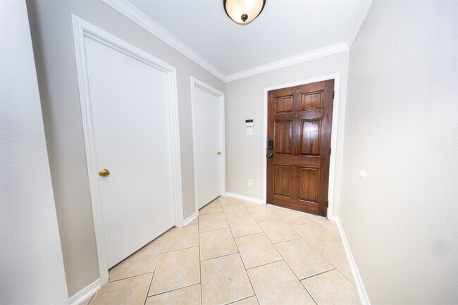 Building Photo - 15406 Apple Bloom Way