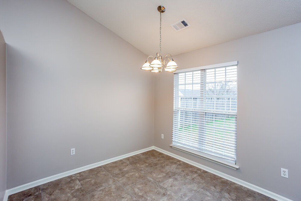 Building Photo - 1720 Cherry Creek Dr