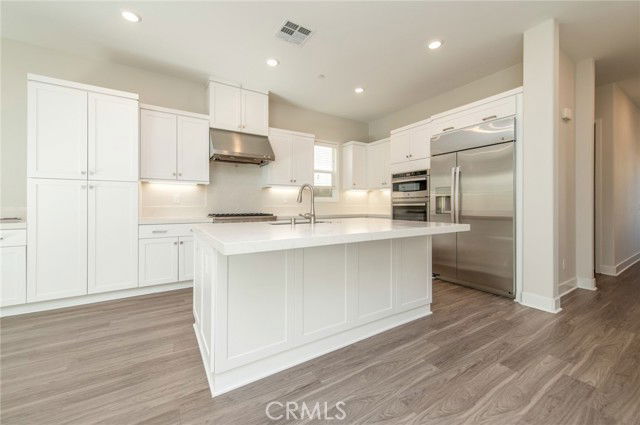 Building Photo - 631 Cardona