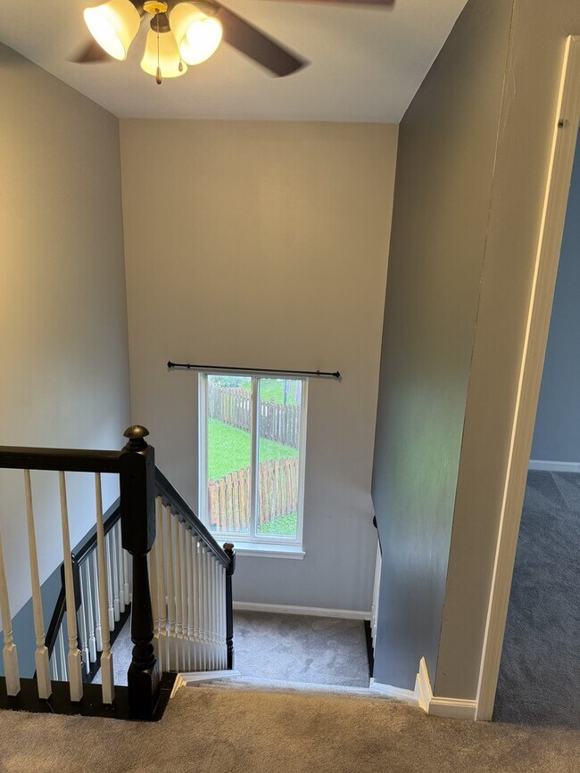Building Photo - 384 Reston Cir