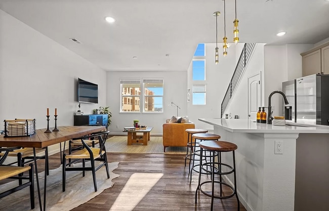 Building Photo - 1613 Rose Quartz Hts