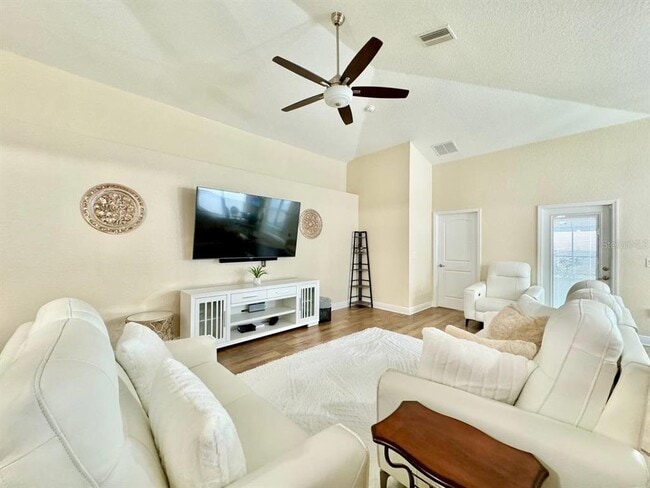 Building Photo - 14535 Callen Gln Wy