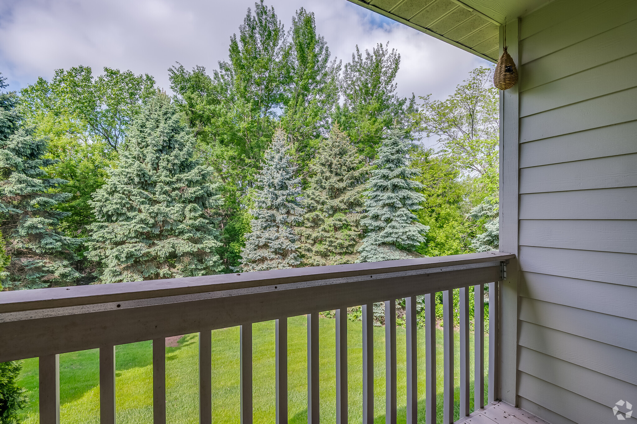 3BR, 2BA - 1,636SF - Balcony - Hawthorne Place Apartments