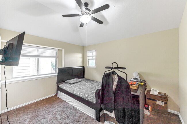 Building Photo - 20115 Neals Rose Ln