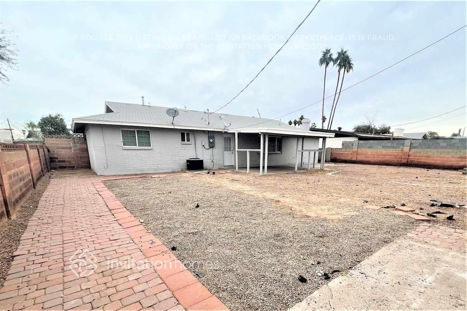 Building Photo - 427 E Riviera Dr