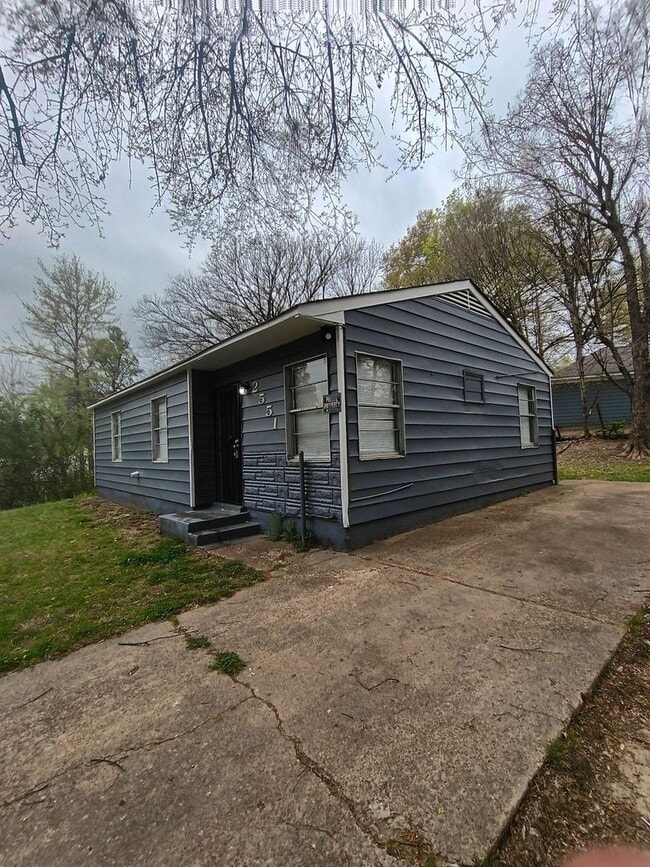 Building Photo - 2551 Dakar Ave