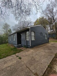 Building Photo - 2551 Dakar Ave