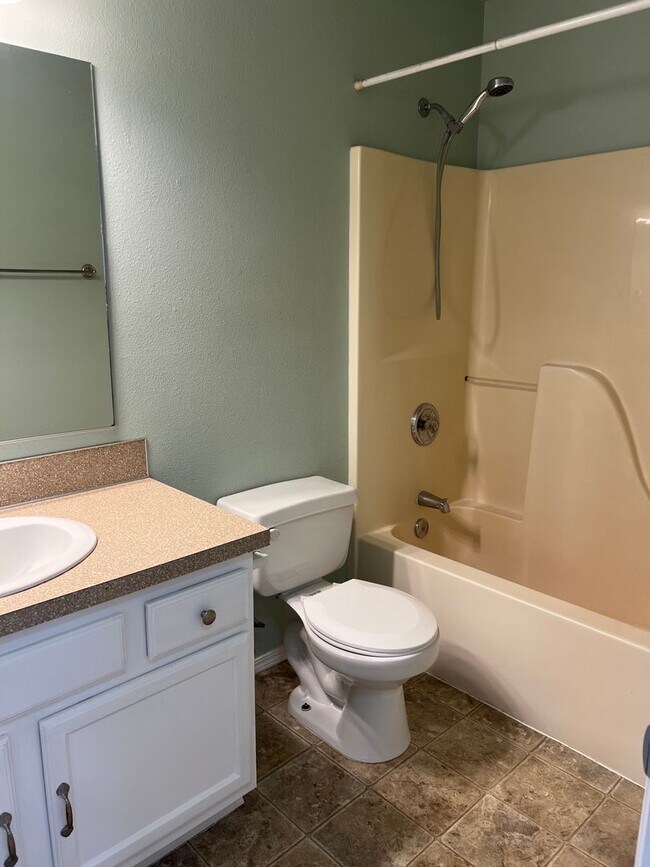 Building Photo - 982 SW Hawthorne St