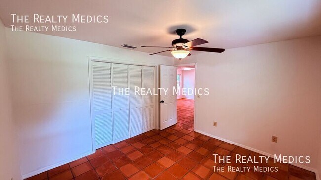 Building Photo - 31061 Lochmore Cir