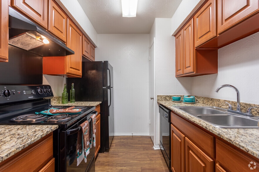 Chateau Estates 1810 Belt Line Rd Garland TX 75044 Apartment Finder