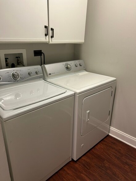 laundry - 1233 Ballantrae Pl