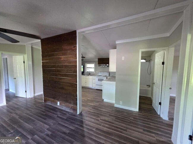 Building Photo - 1577 Corinth Poseyville Rd