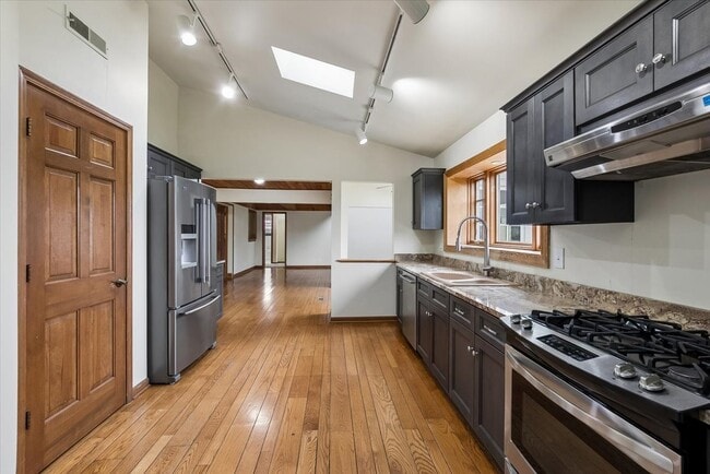 Building Photo - 1858 Princeton Cir