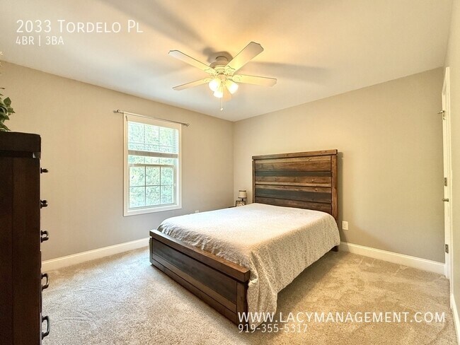 Building Photo - 2033 Tordelo Pl