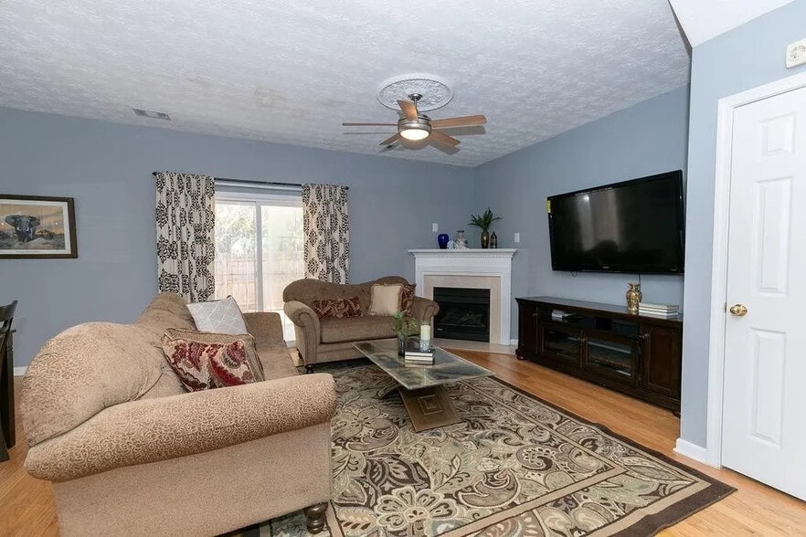 Building Photo - Room in Townhome on Austin Park Cir