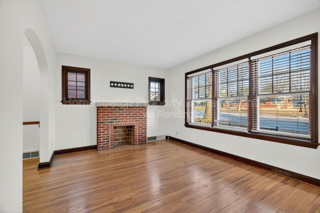 Building Photo - 3155 Hampton Ave