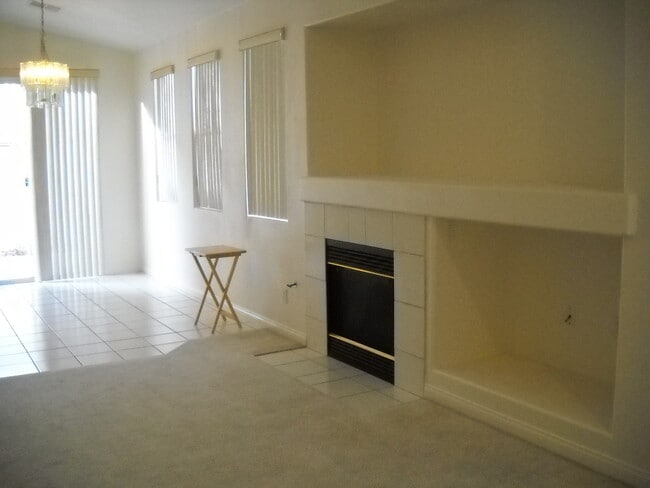 Building Photo - Fabulous Single Story in Peccole Ranch Gated Community!