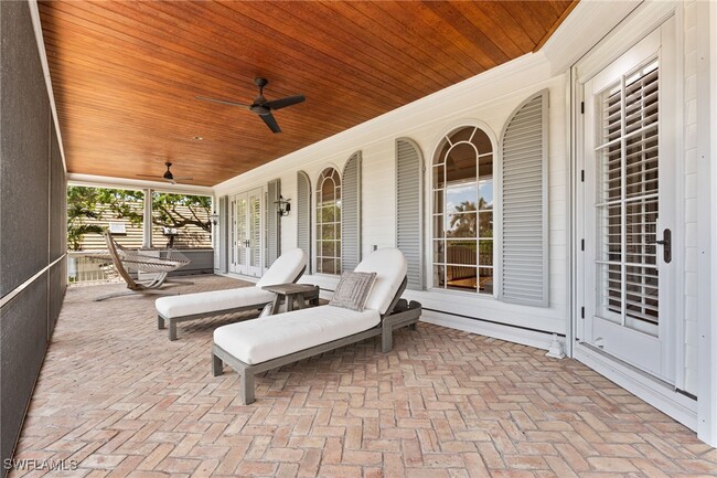 Building Photo - 2325 Lantern Ln