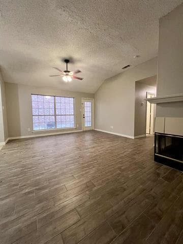 Building Photo - 943 Azalia Dr