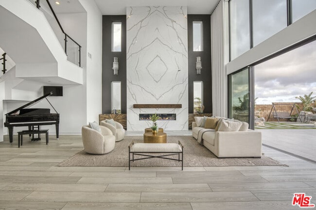 Building Photo - 20248 Willoughby Ln