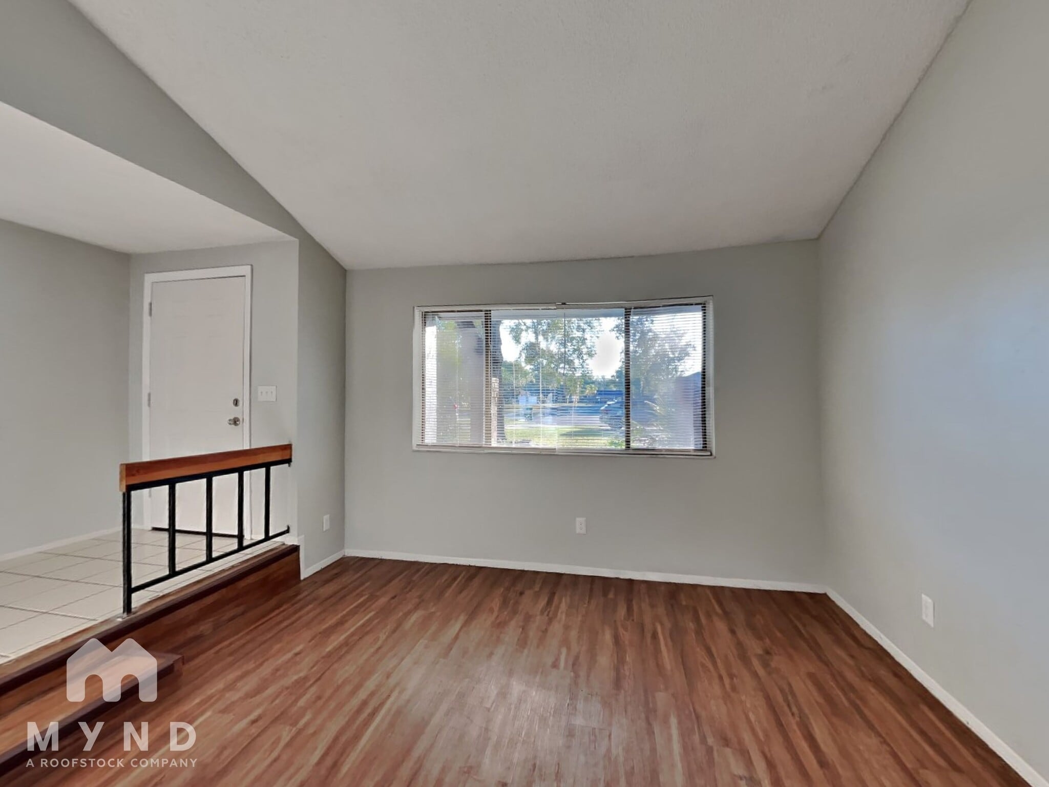 Building Photo - 1060 Huntington Ct